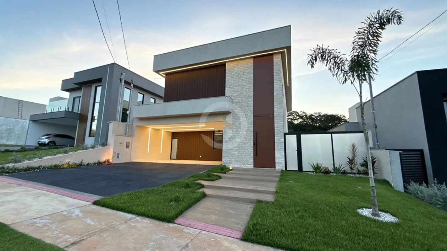 Sobrado no Condomínio Parqville Pinheiros, 03 suítes, uma delas com closet, saca...