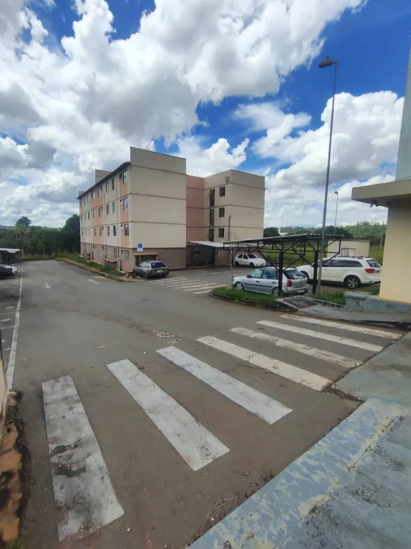 3° andar 2 quartos Banheiro SalaCozinha com armários e fogão cooktop, bancada de...