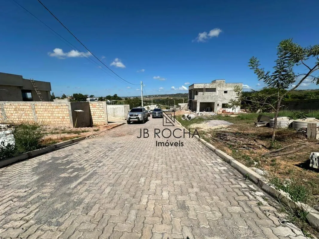 JB ROCHA IMOVEIS VENDE COM EXCLUSIVIDADE JB Rocha Imoveis vende terreno em Condo...