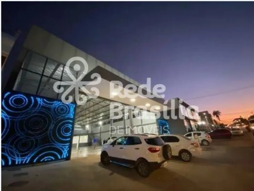 Aluguel de Galpão Comercial em Vicente Pires - Rua 10Localização:Rua 10, ao lado...