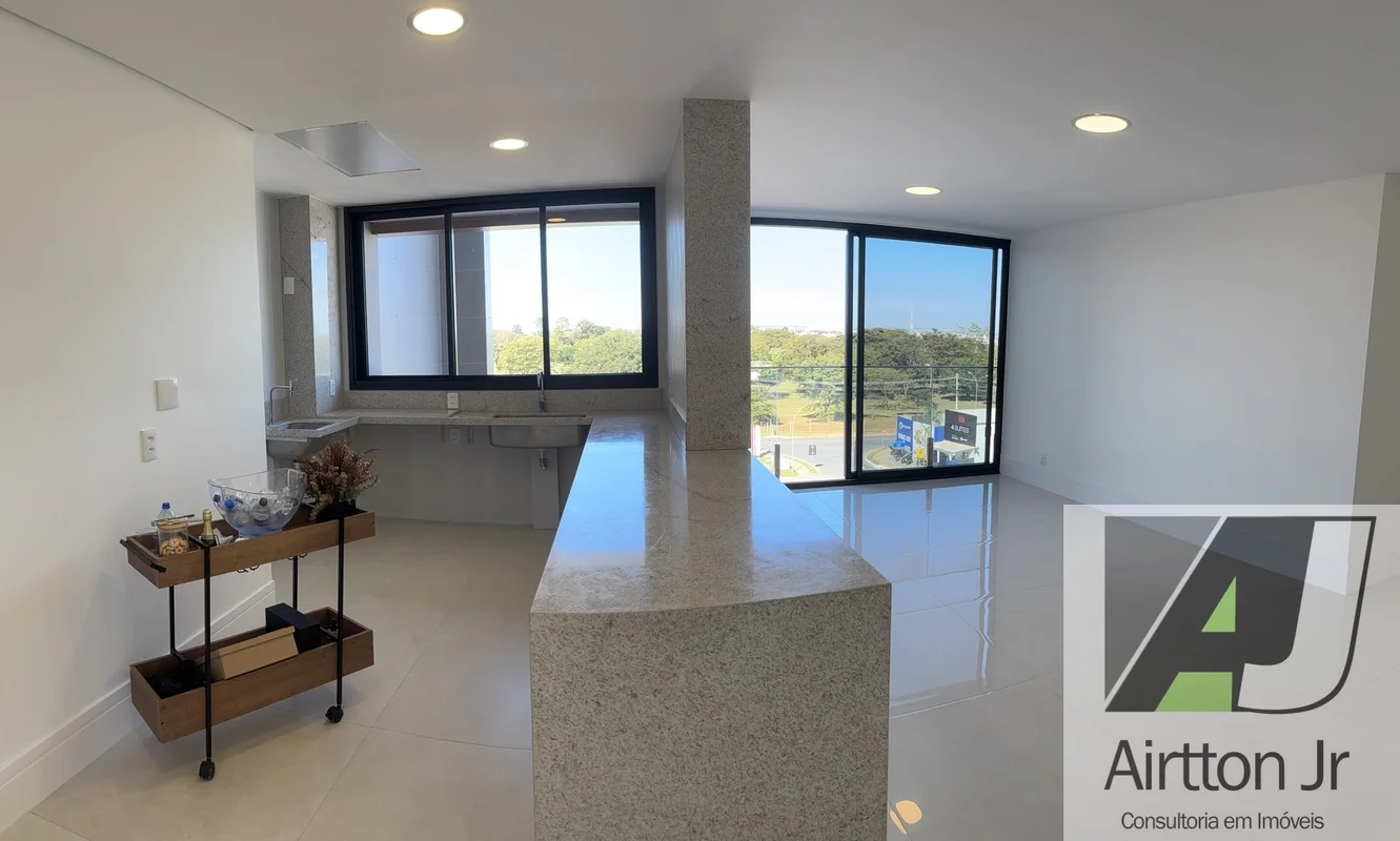 ED. BAUHAUS. Apartamento com três quartos, sendo um suíte, e dois semi-suítes, c...