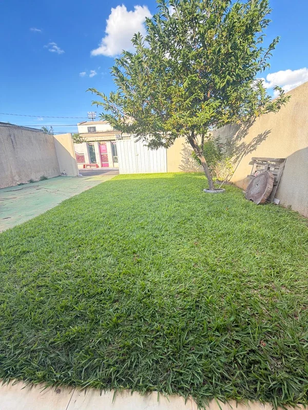 ( CASA COM EXCLUSIVIDADE )RUA 06 VICENTE PIRES BRASILIA-DFCORRETOR CREDENCIADO D...