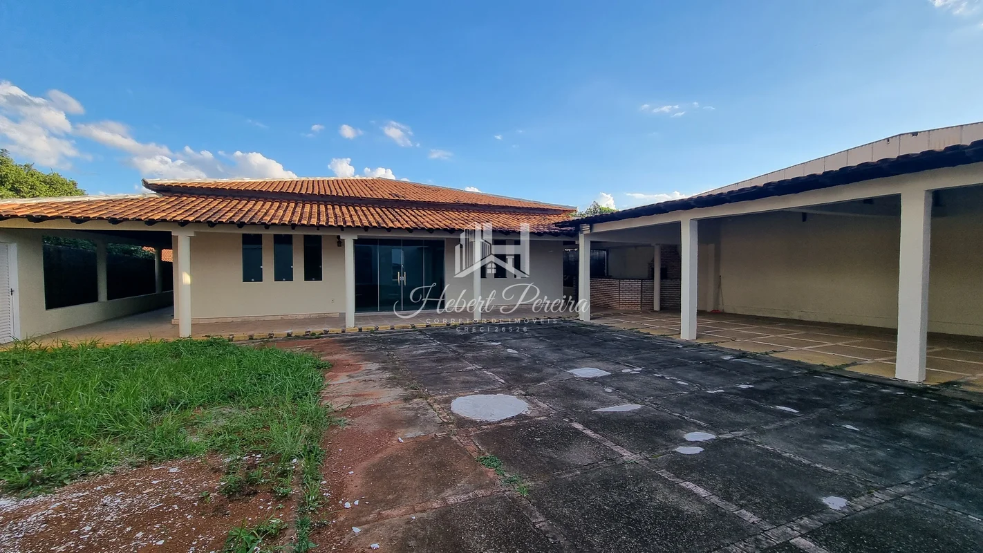 HP Vende: Casa com Laje 4 Quartos 2 Suítes e Edícula no Setor de Mansões em Sobr...