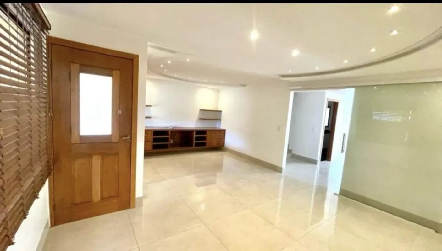 CONDOMÍNIO PRIVÊ DOS GIRASSÓISAo lado do Jardins LondresR$ 1.000.000180m2 Perto ...