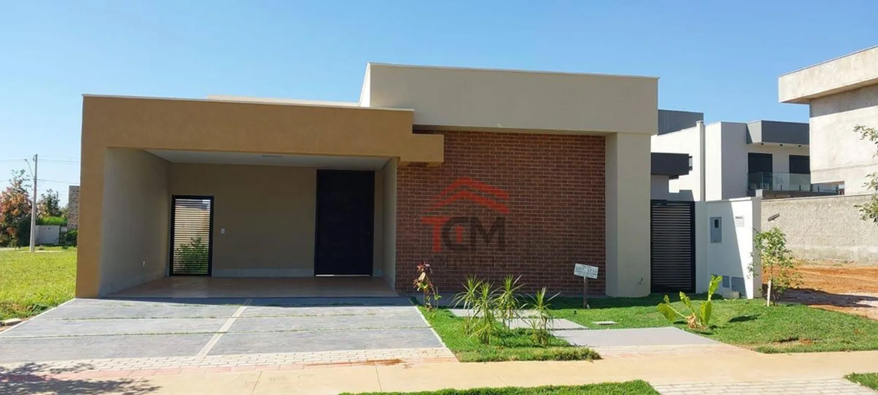 Casa Parqville Jacarandá-3 Suítes com janelas amplas em alumínio com veneziana m...