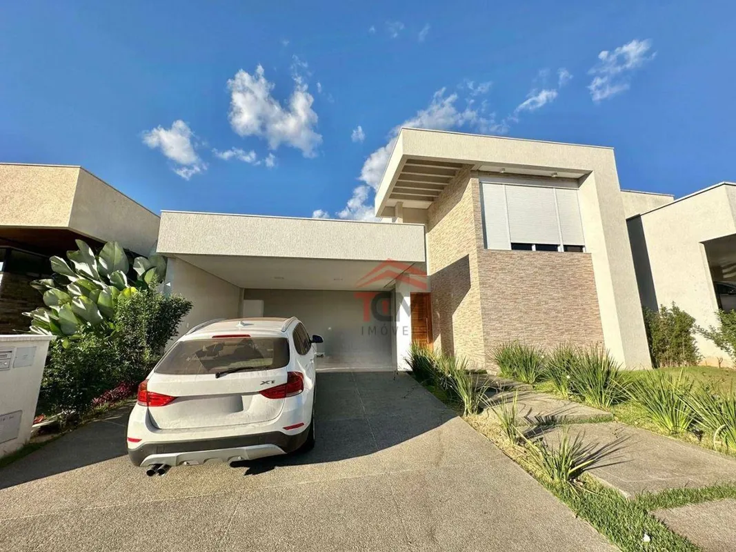 Casa de alto padrão à venda no condomínio Portal do Sol Green, em Goiânia, com p...