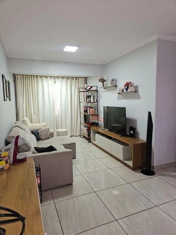 Apartamento de 3 quartos sendo 1 suíte Banheiro privativo Lavabo escaninhoÁrea d...
