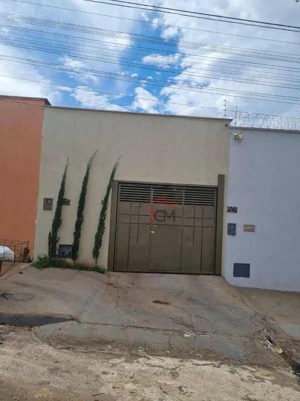 Casa à venda no Recanto do Bosque, Goiânia, com excelente aproveitamento de espa...