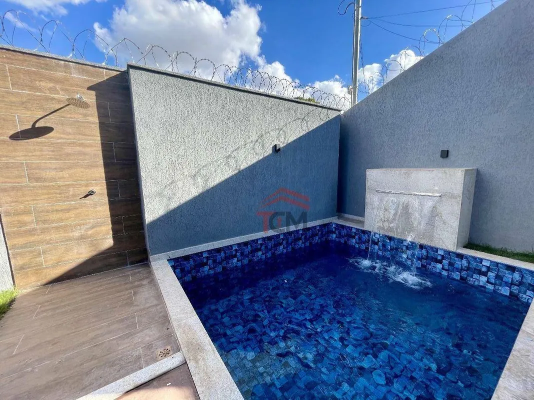 Projeto moderno, funcional e cheio de personalidade. Essa casa foi pensada para ...