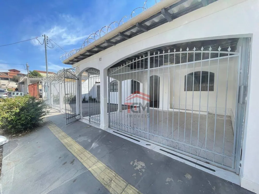 Casa comercial setor oeste próximo ao lago das rosas e hospital do rimideal para...