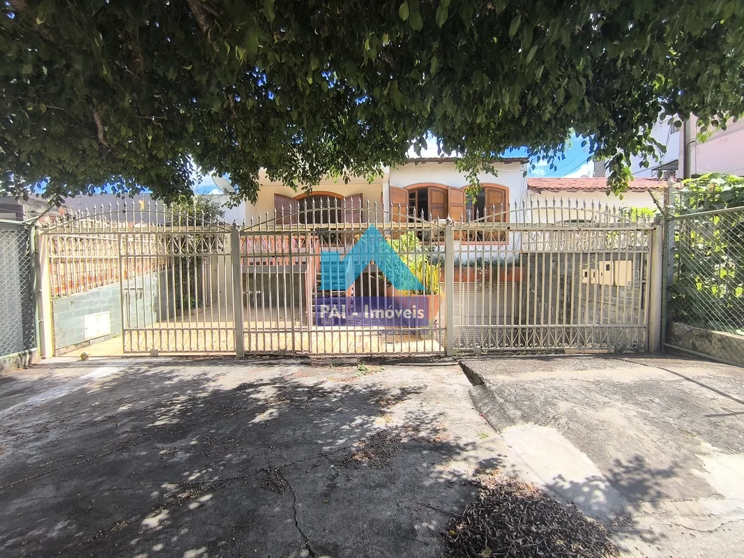 PAULO ALMEIDA IMÓVEIS - VENDE COM EXCLUSIVIDADELOTE DE 300 m² com três casas no ...