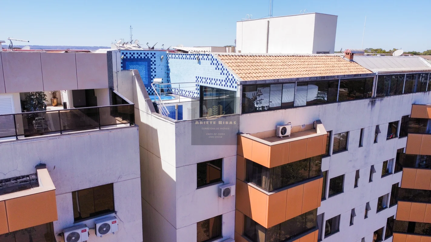 Viva o privilégio da Asa Norte – SQN 211Mais do que um apartamento, este é um co...