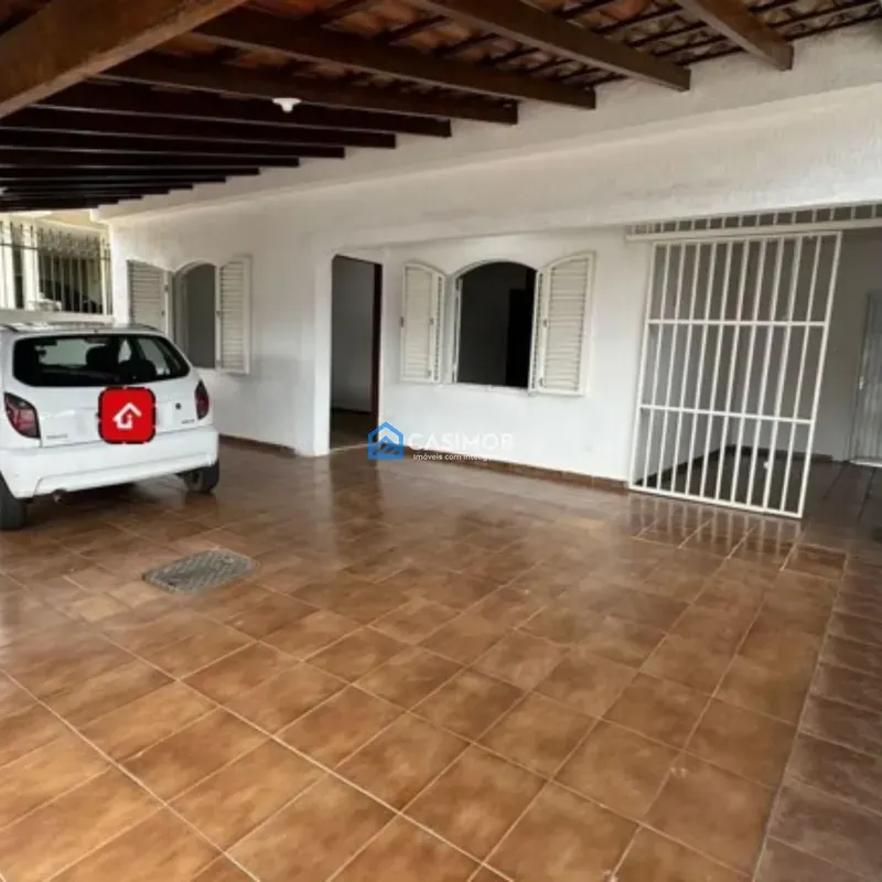 Casa com 3 Quartos, Quadra QSB 3, Taguatinga SulCasa localizada a 100m do Alamed...