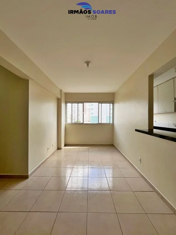 Apartamento distribuído em sala dois ambientes, integrado a cozinha americana co...
