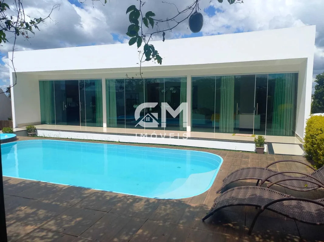 Bela casa térrea no "Condomínio Alto da Boa Vista", com lote diferenciado de 565...