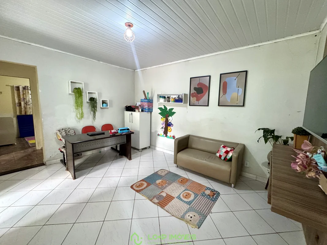 Excelente oportunidade disponível para você !Nova Colina.Casa 01Sala de estar;Sa...