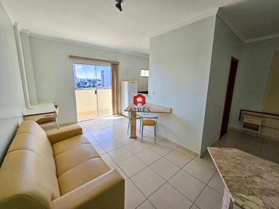 Localizado no Setor Leste Universitário com aproximadamente 35m² composto de: su...