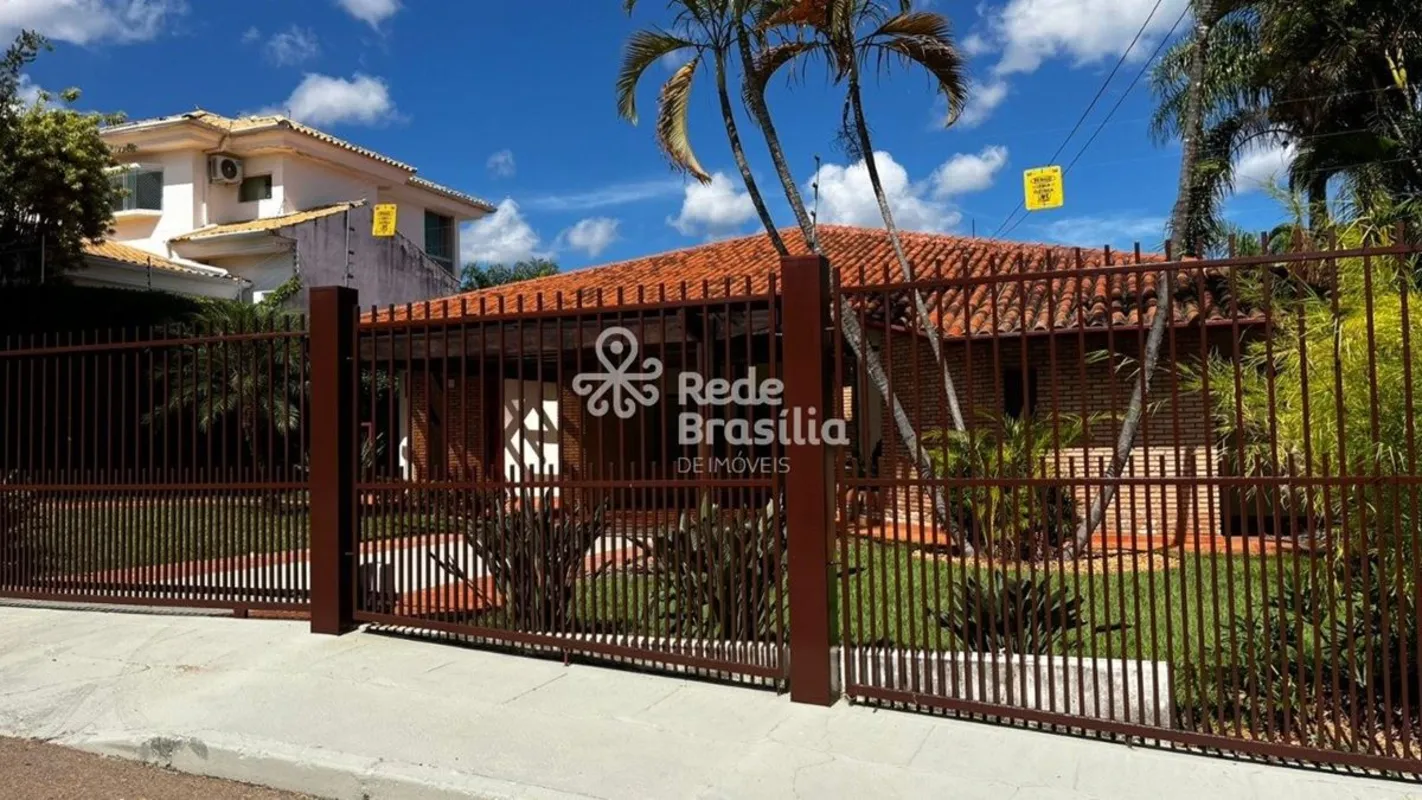 Linda Casa para Locação - Ideal para Seus Propósitos Diplomáticos! IMPORTANTE - ...