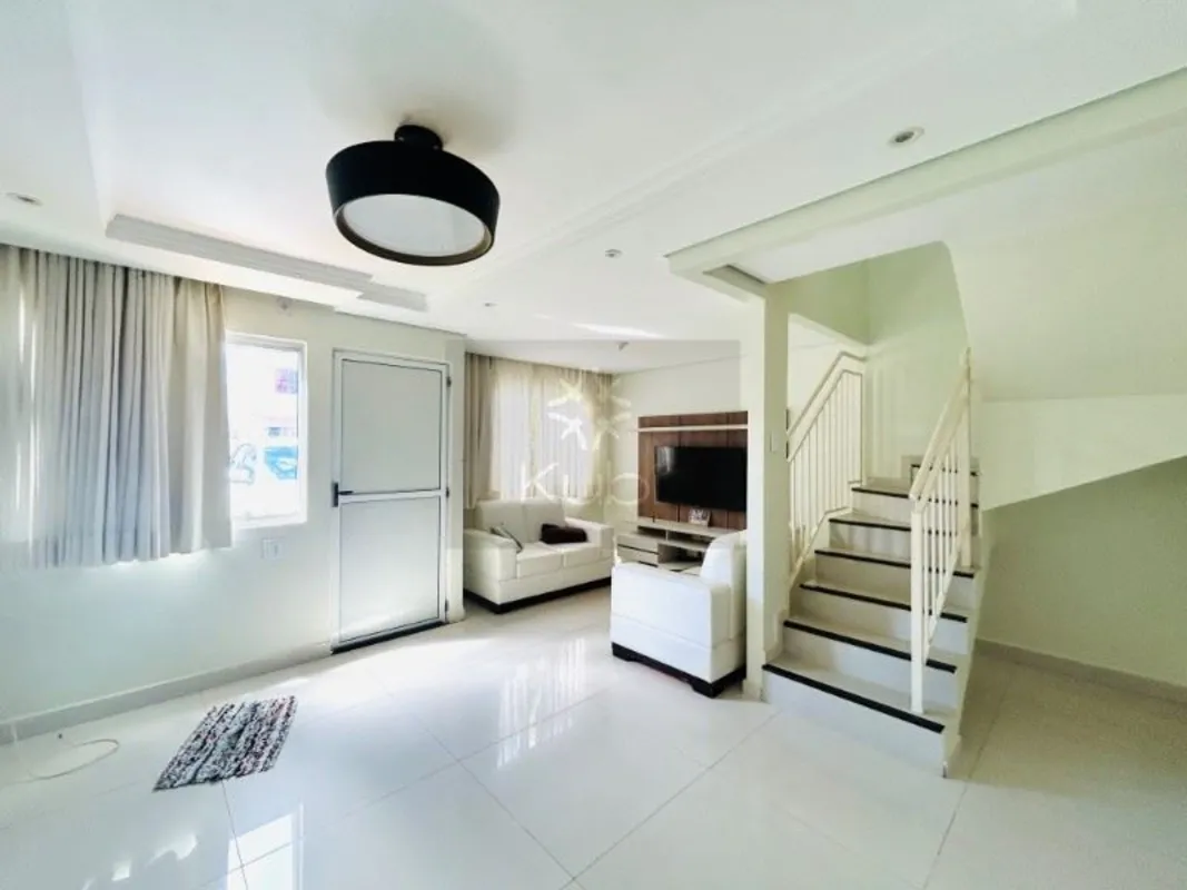 Casa Mobiliada para Locação ? QC 07 | Jardins Mangueiral R$ 4.800,00Se você busc...