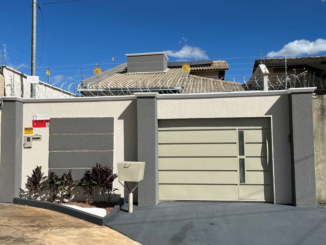 Casa 3 quartos - Jardim Helveci1 suiteTerreno 225mtsÁrea construída 171mtsEm fre...