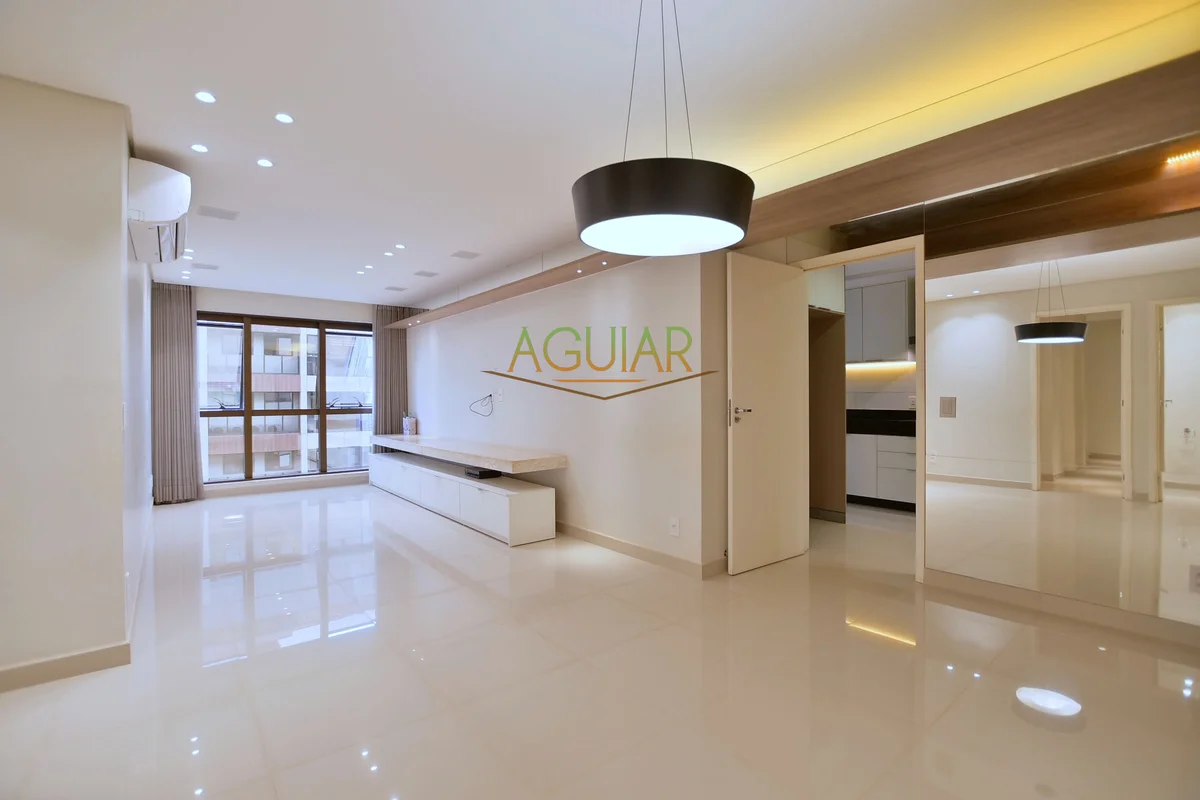 VENDO APARTAMENTO REFORMADO!!!IMÓVEL COM 169,77 METROS QUADRADO, 4 QUARTOS SENDO...