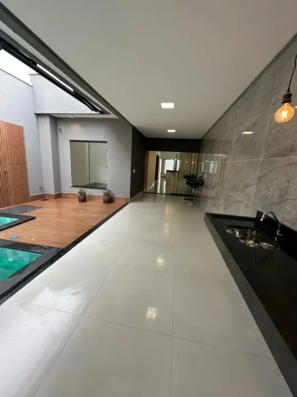 ?? Setor Morumbi | Casa moderna com lazer completo?? Terreno: 180m² | ?? Constru...