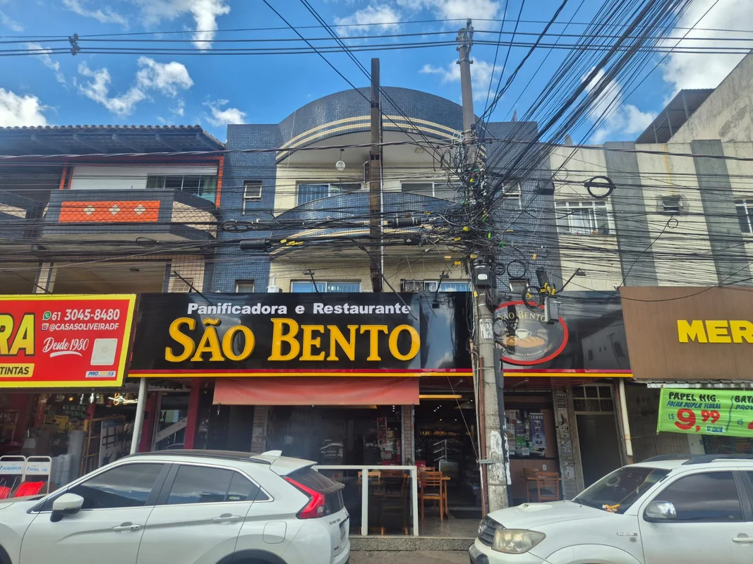 ALUGUEL - SALA COMERCIAL/RESIDENCIAL - ACIMA DA PANIFICADORA SÃO BENTO - QN 05Es...