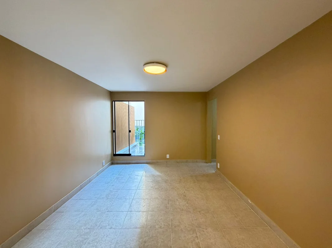 EDIFÍCIO CHRISTINA - SETOR BUENO | T-28 - 73m² - 3 quartos sendo 1 Suíte - 1 Vag...