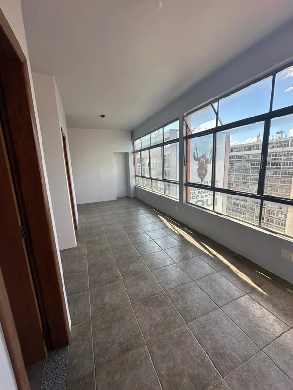 EDIFÍCIO MARISTELA – SALA COMERCIAL PARA LOCAÇÃOSCS Quadra 01, Bloco B, Lote 16/...