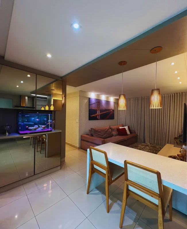 Apartamento Semimobiliado no Ed. Brilhante – Andar AltoUm lar onde o design enco...