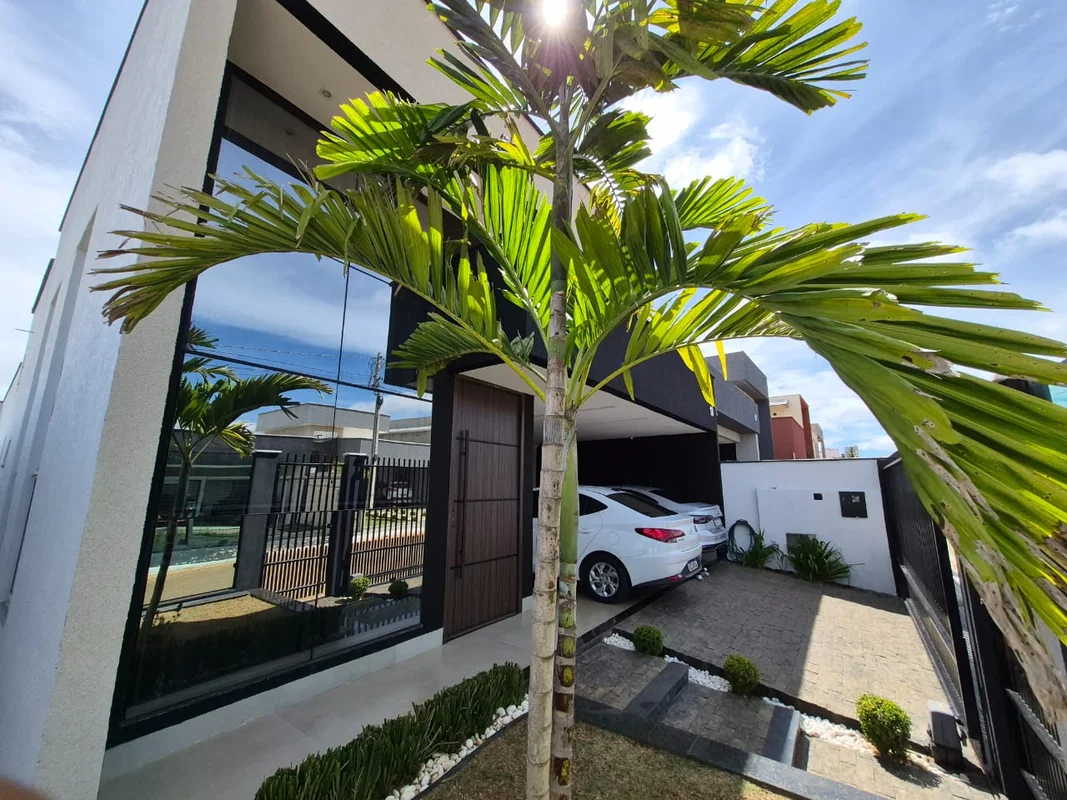 Vendo excelente casa em condomínio formado na Avenida Alameda dos Ipês, na Ponte...