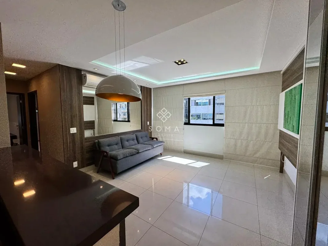 CARACTERÍSTICAS DO IMÓVEL: -01 Sala contendo sofá, painel de Tv, Ar condicionado...