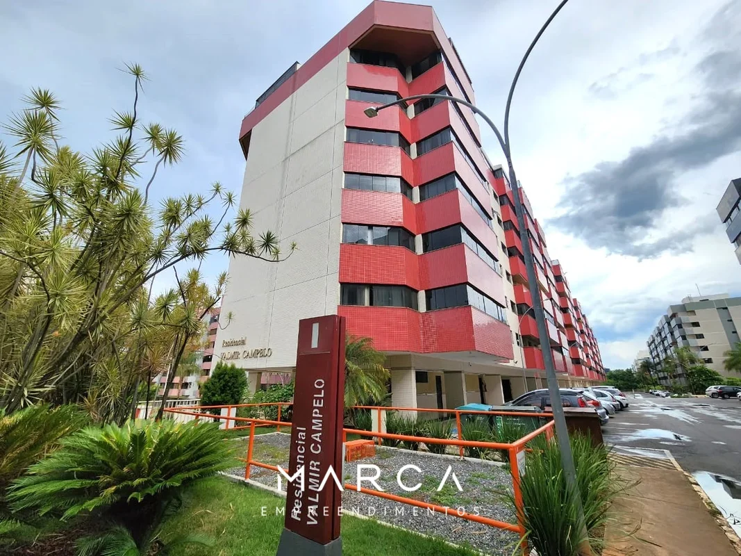 Venha conhecer o apartamento na SQN 214! Este lindo imóvel conta com 3 quartos, ...