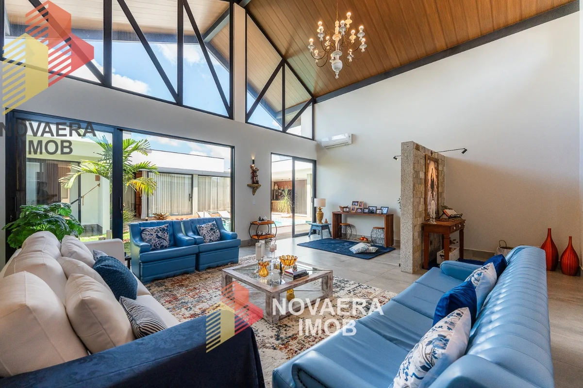 Casa de Alto Padrão com Arquitetura Assinada + Lazer Completo Para quem reconhec...