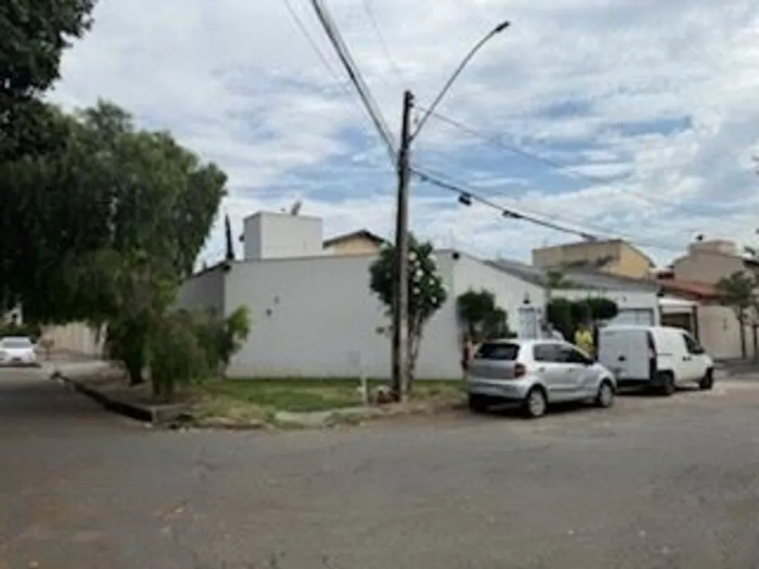 Excelente oportunidade! Casa moderna e completa no melhor do bairro! Casa com 3 ...