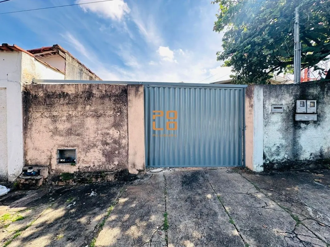 Casa para alugar no Setor Leste Universitário, com 50 m². Possui um quarto, banh...