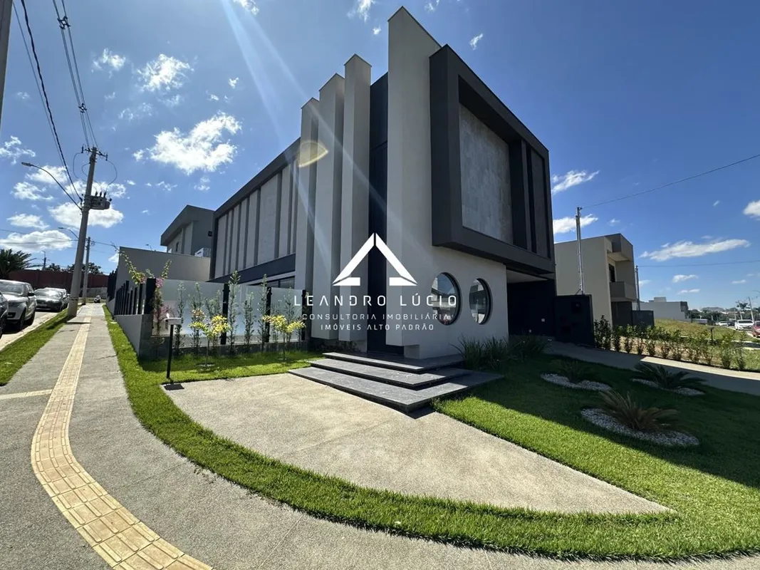 Casa à venda no Jardins Sevilha em Aparecida de Goiânia - Go. Casa Sobrado de Es...