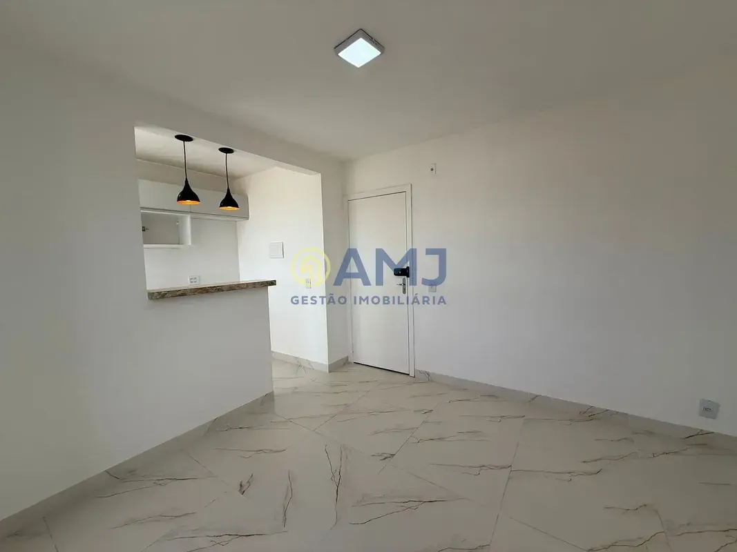 Apartamento 2 quartos no Setor Negrão de Lima, próximo ao Aeroporto.Sala dois am...