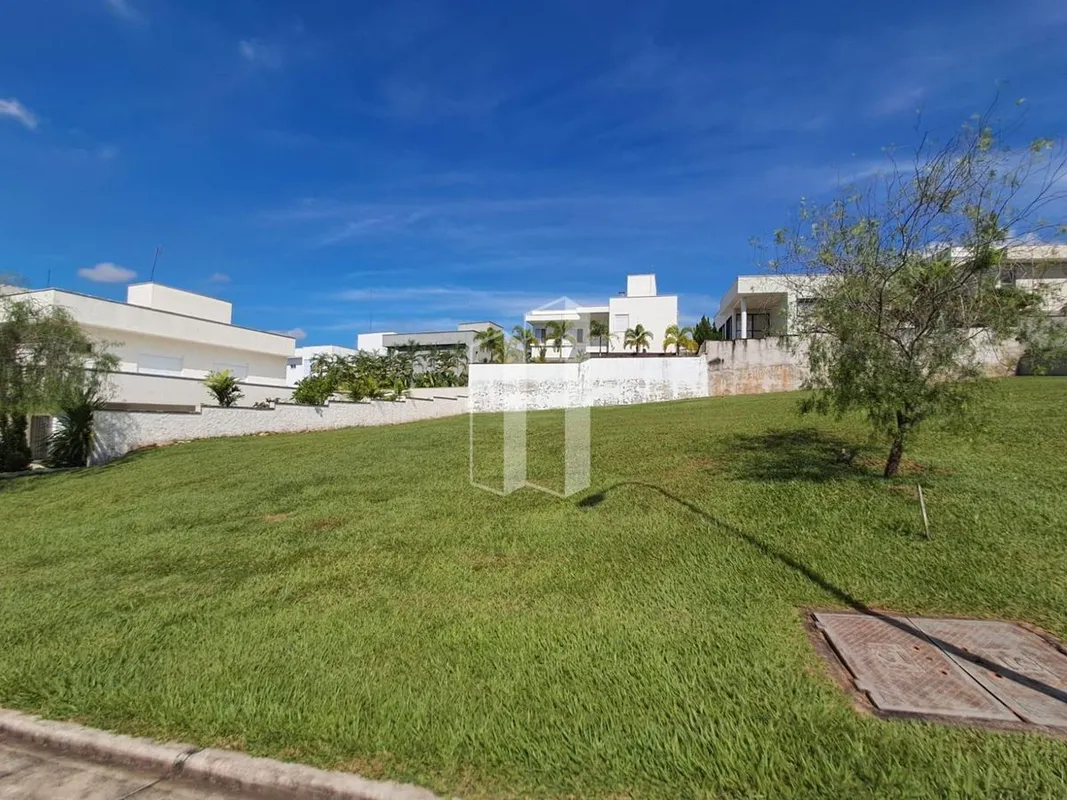 Lote raridade com frente para nascente, posição privilegiada e excelente incidên...