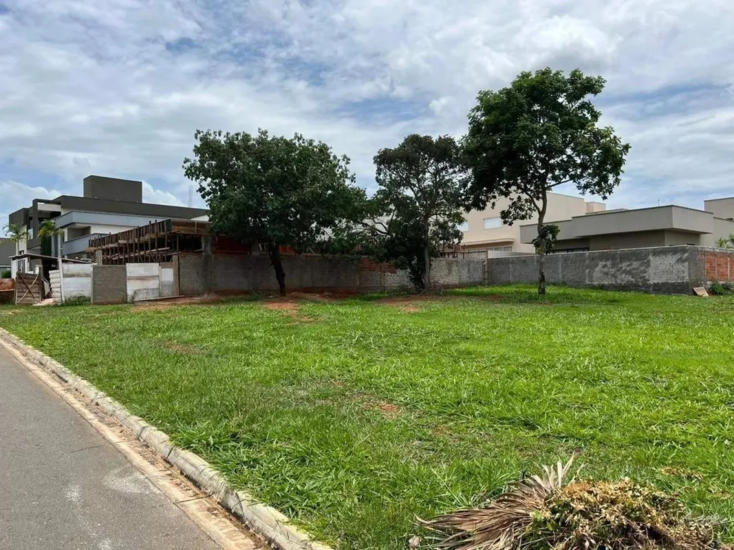Lote à Venda no Goiânia Golf Club 477 m² Condomínio de Alto PadrãoExcelente opor...