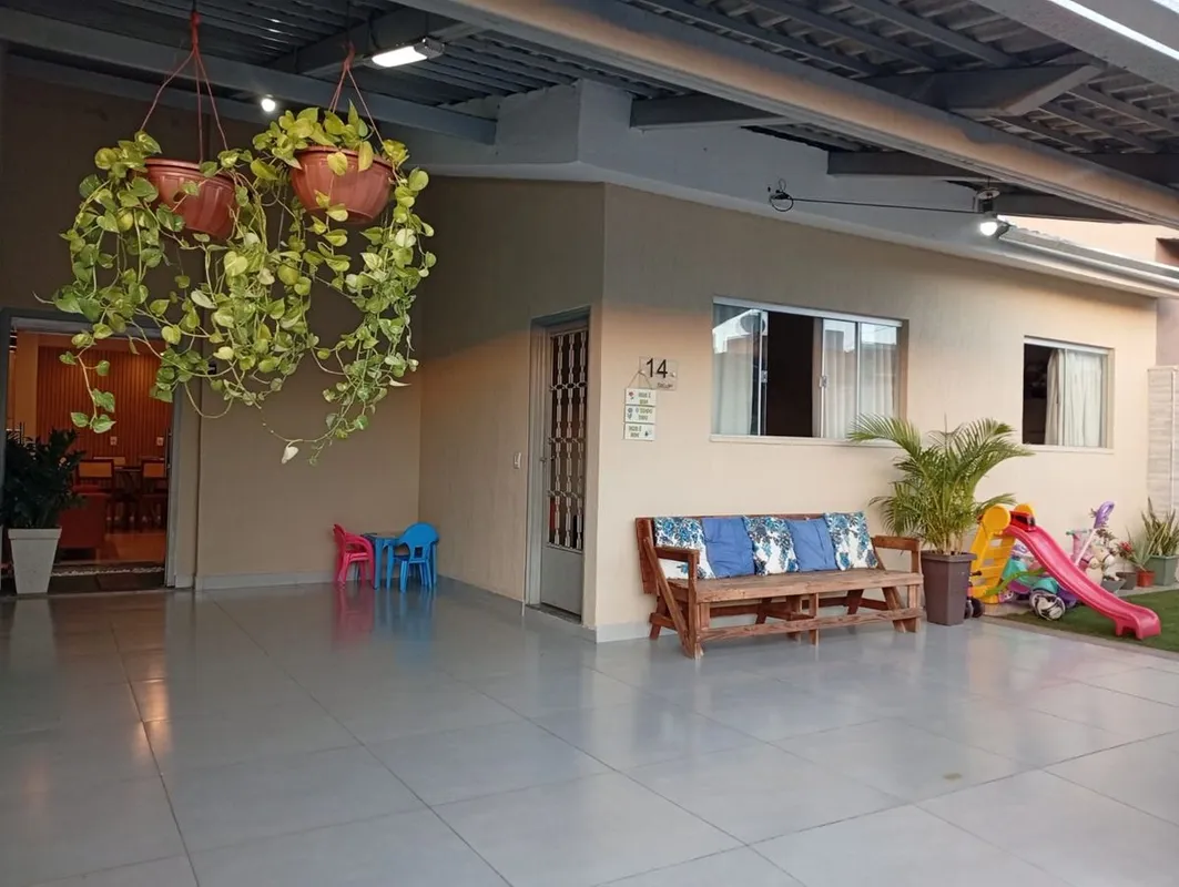 Casa no Condomínio Flor do IpêLote 159m²Área construída 112m²Sala de estarSala d...