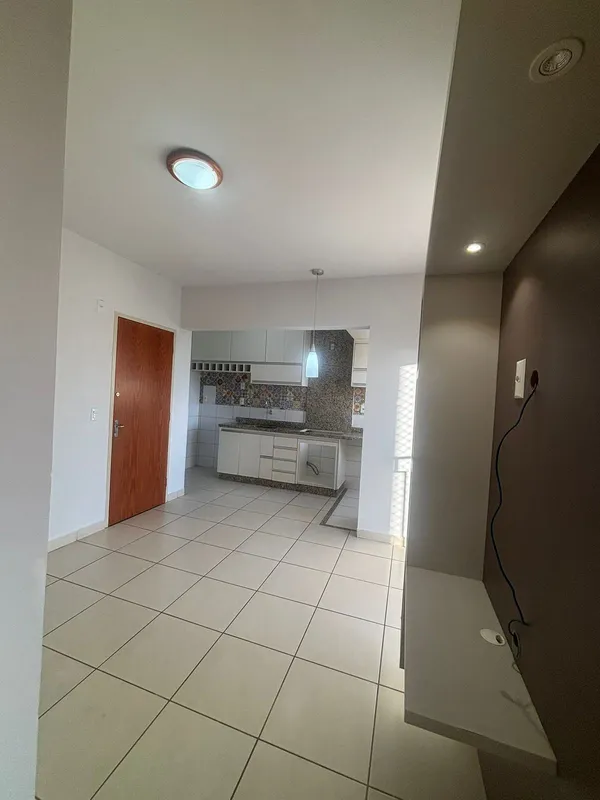 Apartamento com 2 quartos , repleto em armarios planejados , ideal para quem bus...