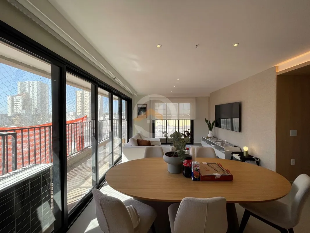 Apartamento com 3 suítes no Setor Bela Vista ao lado de supermercado, açouge, fa...