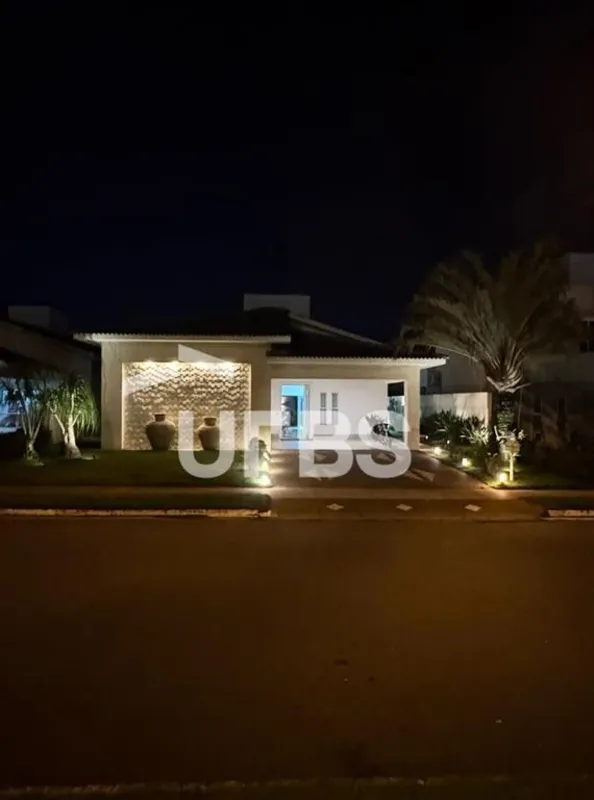 COD U-0032359 - Casa Térrea Alto Padrão no Condomínio Granville – Sofisticação, ...