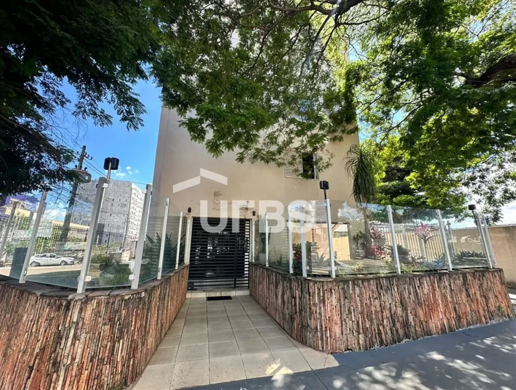COD U-0031924 - Apartamento no Setor Sul, Goiânia: Vista Exclusiva para a Rua 84...