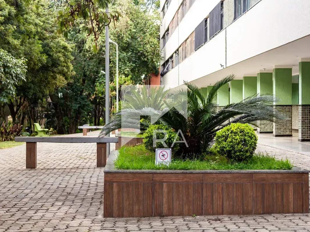 Excelente oportunidade para morar em uma das quadras mais desejadas da Asa Norte...