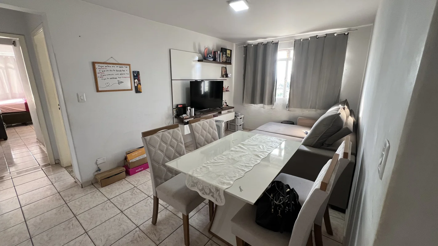 Conquiste uma vida prática e confortável no apartamento no condomínio Cristina M...