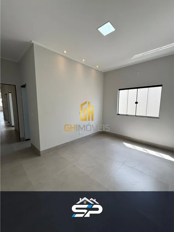 GH2195Casa com 3 quartos em São Luís de Montes Belos, em terreno com 180m² com 1...