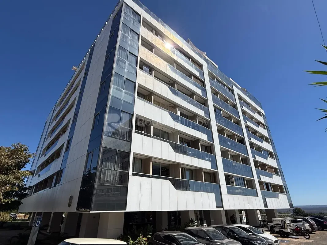 IMPERDÍVEL! APARTAMENTO MOBILIADO, MODERNO E PRONTO PARA MORAR! 1 QUARTO COM CAM...