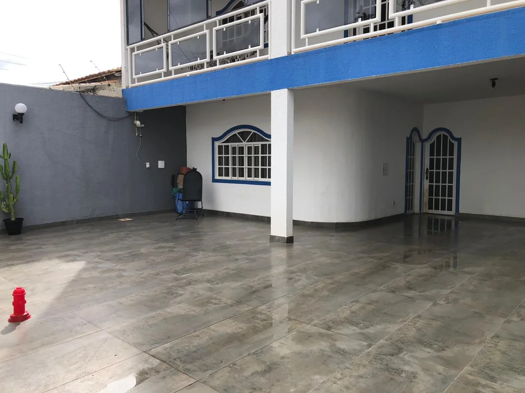 Casa excelente para quem busca amplitude e praticidade. Imóvel rico em armários ...